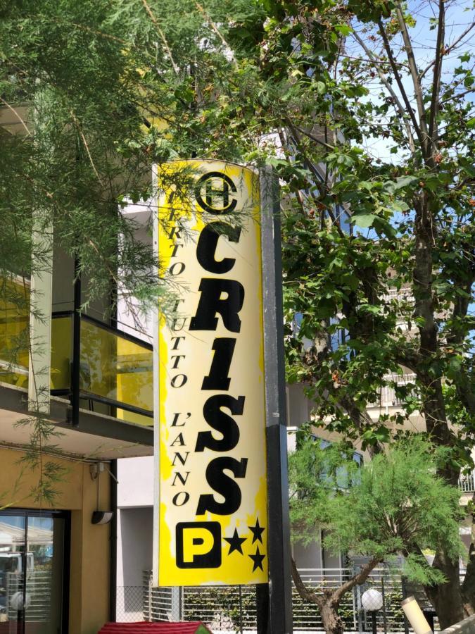 Hotel Criss Rimini Kültér fotó